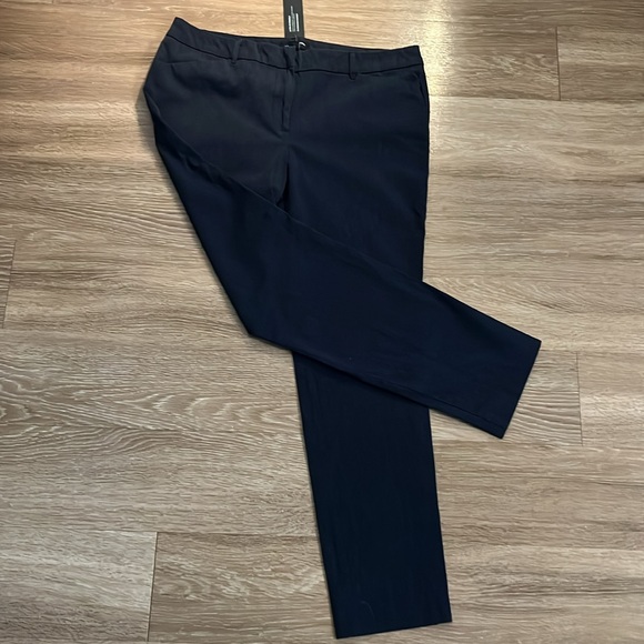 Liz Claiborne- Women's Blue Gray Slim Fit Pants - Picture 2 of 10